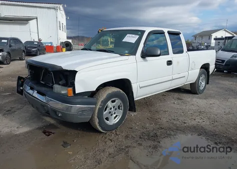 2004 Chevrolet Silverado 1500 Ls z USA, uszkodzony, nr VIN 2GCEK19T141199508